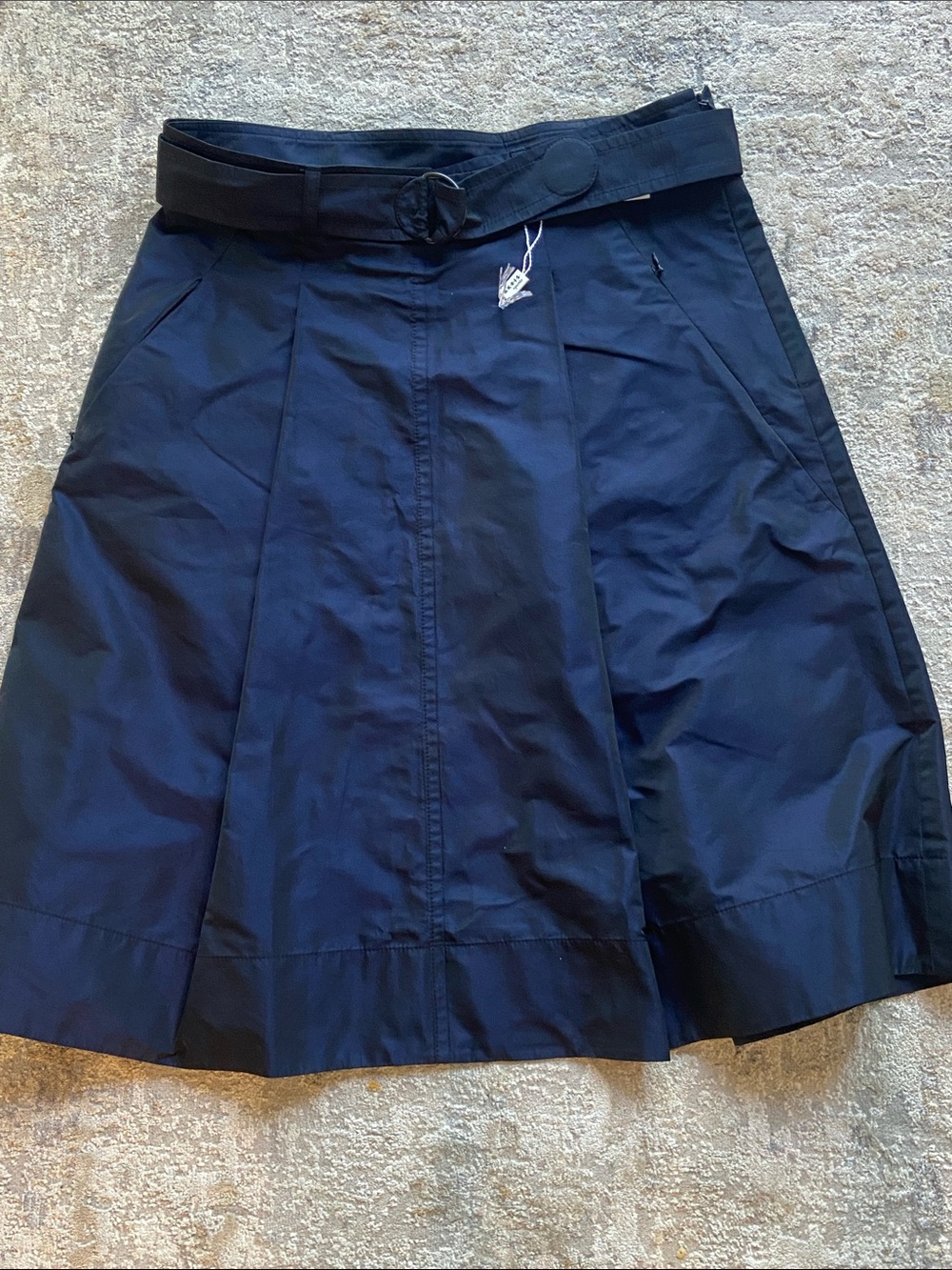 Akris Punto sz 10!Navy A-Line Front Plated Skirt with Belt